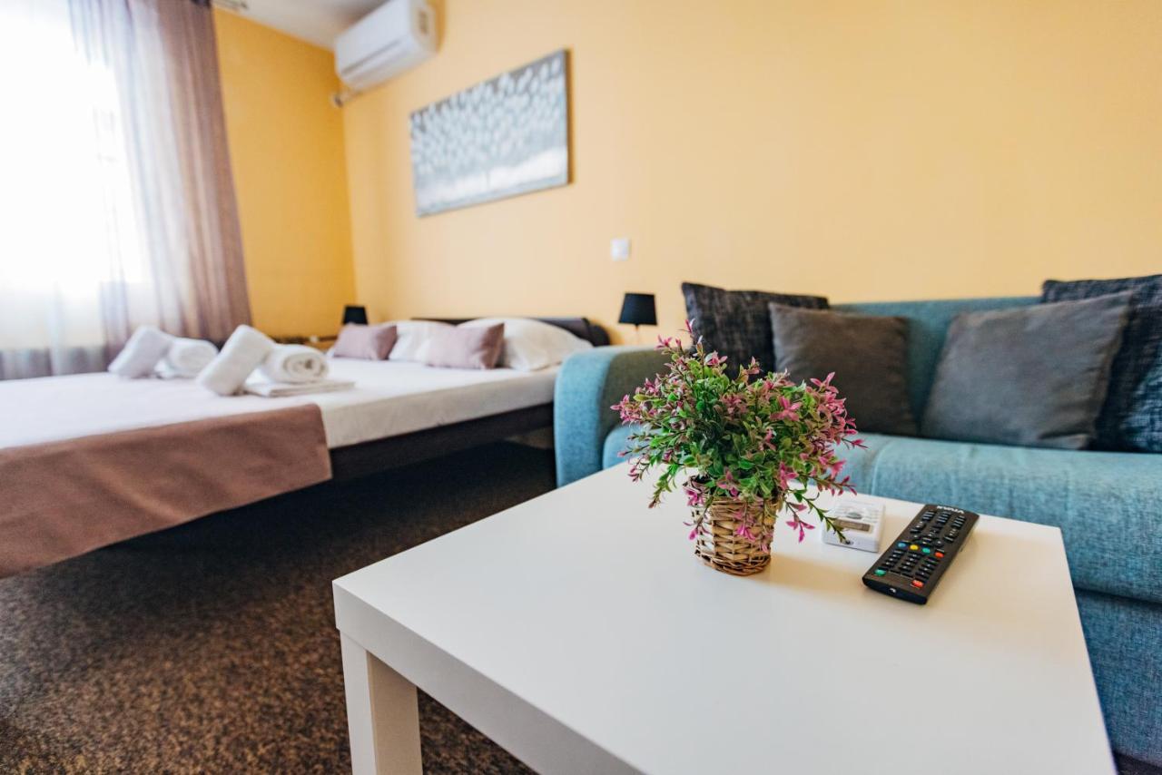 Laguna Green Guest House Ниш Экстерьер фото