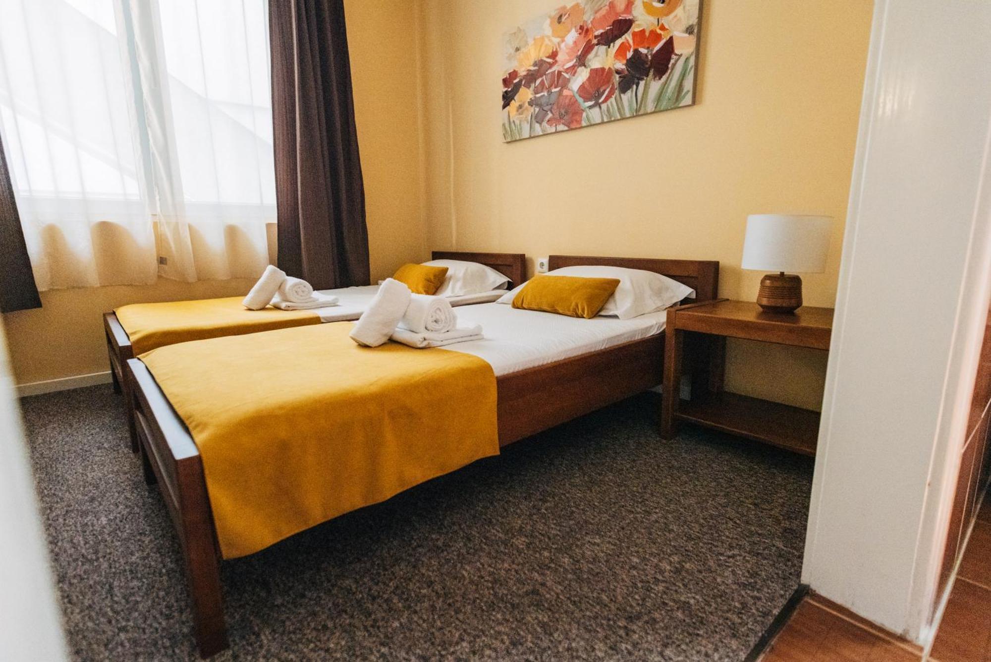Laguna Green Guest House Ниш Экстерьер фото